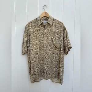 Bill Blass Men’s Silk Button Down Shirt (gently used)